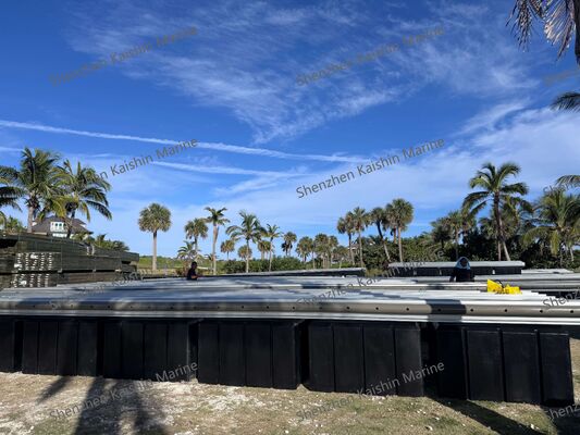 Customizable Size LLDPE Floating Dock with Non-slip Surface and Corrosion Resistance for Marine Applications