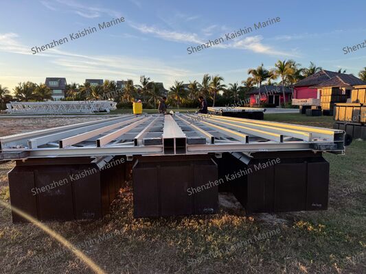 Customizable Size Corrosion Resistant LLDPE Floating Dock with 5mm Shell Thickness for Marina and Pontoon